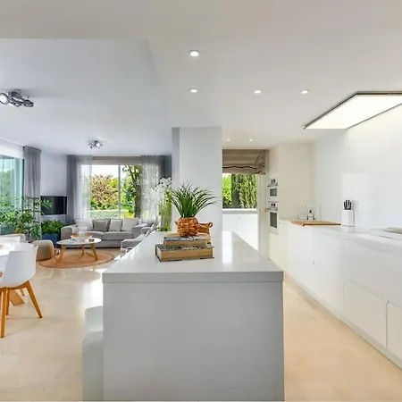 Modern In Alcazaba Lagoon Appartement Estepona